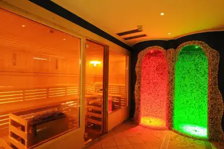 AlpHoliday Dolomiti Wellness - 18