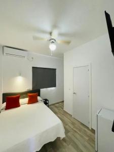 Micaela Charming Hostal - 28