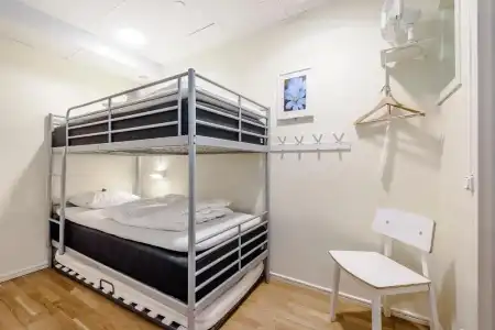 City Hostel - 60