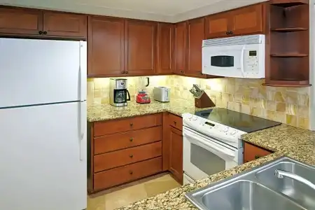 Luana Waikiki & Suites - 31
