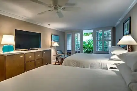 Pier House Resort & Spa - 86