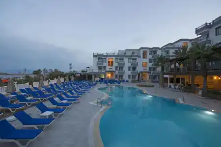 Smart Holiday & Suites -All Inclusive - 6