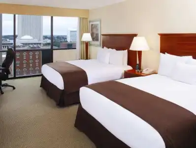 DoubleTree by Hilton Tallahassee - 32