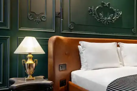 Orient Occident Istanbul, Autograph Collection - 50