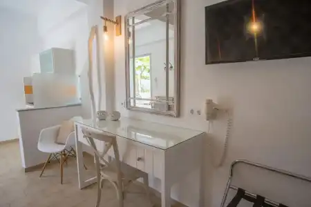 Cyclades Studios - 236