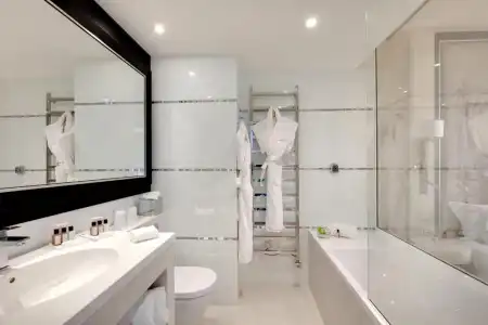 Grand Hôtel Spa & Thalasso à Saint-Jean-de-Luz - 9
