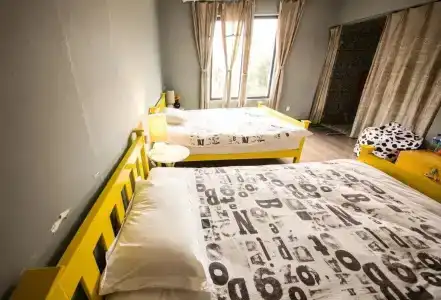 Dali Times Hostel - 9