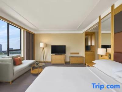 Renaissance Riverside Saigon - 185