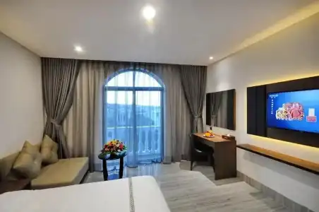 Crown Nguyen Hoang - 84