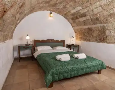 Goulas Traditional Guesthouse - 25