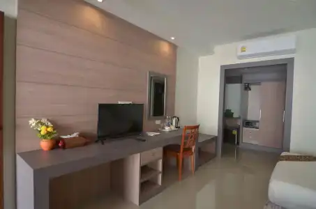 Nakara Long Beach Resort - 88
