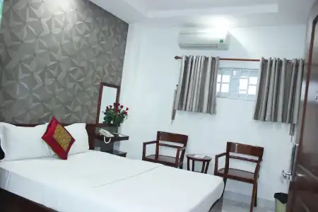 Mi Linh - 66