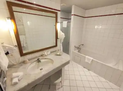 Le Manoir au Lac - 52