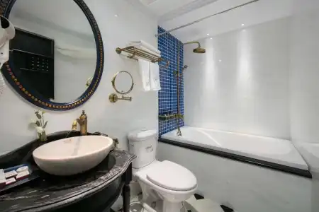 La Beaute Boutique & Spa - 31