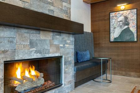 The Newberry Bend, Tapestry Collection by Hilton - 30