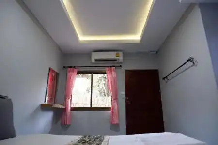 Marina Hut Guest House - 40