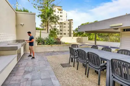 Burgess @ Kings Beach Apartments - 28