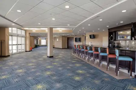 Hilton Garden Inn Fargo - 12