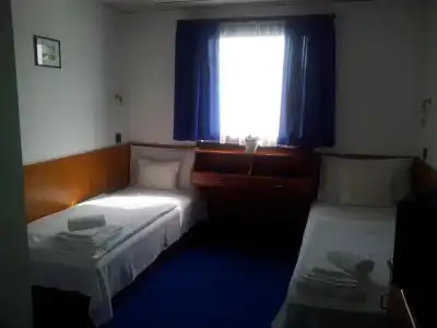Botel Lisa - 3