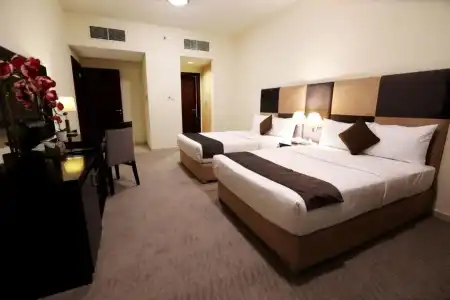 Parkside Suites Apartment - 40