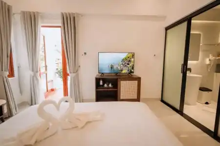 Hue Riverside Villa - 49