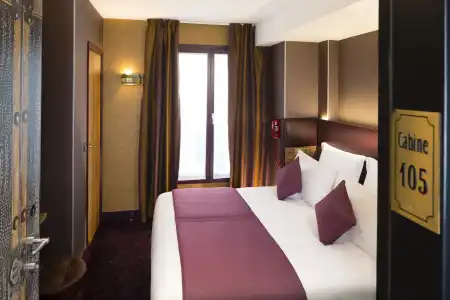WHISTLER Paris - 4