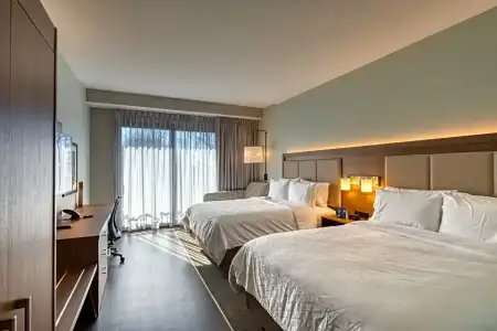 Holiday Inn Express & Suites Charlotte - South End by IHG - 69