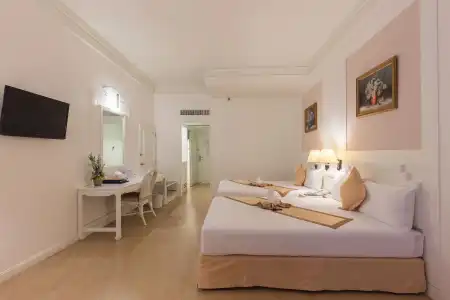 Ambassador City Jomtien Pattaya (Marina Tower Wing) - 2