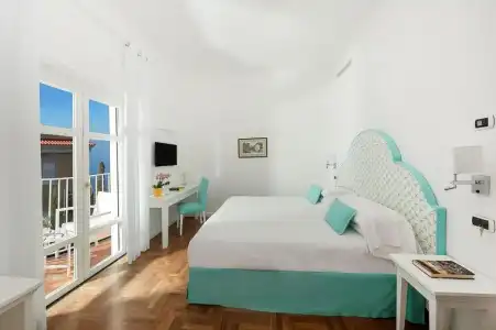 Villa Garden - 100