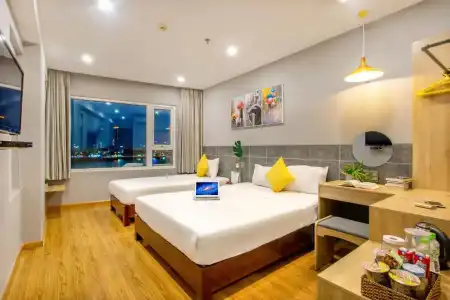 Happy Day Riverside & Spa Danang - 55