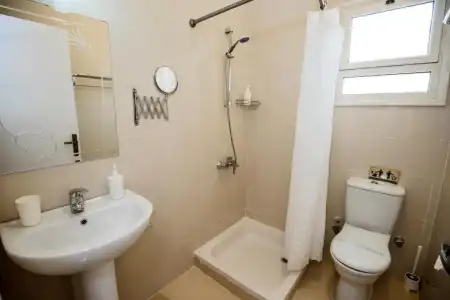 Lilly apartments - 215