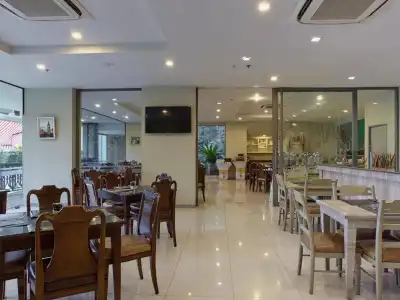 Royal Suite Bangkok - 11