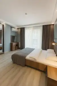On4 Rooms & Suites - 26