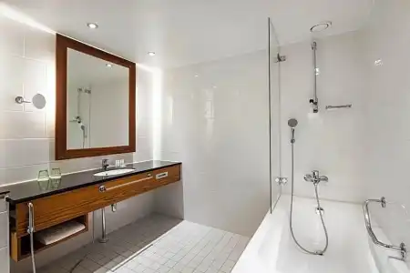 Crowne Plaza Helsinki by IHG - 81