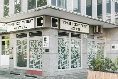 Homaris The Corner – Self-Check In - 96
