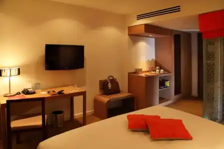 Mercure Hanoi La Gare - 54