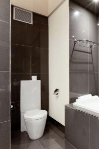 Old Town Square Residence by Emblem - 52
