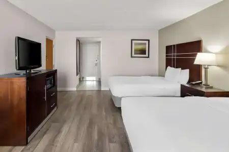 Best Western Luxbury Inn Fort Wayne - 28