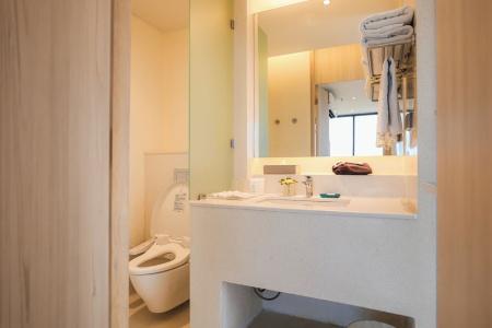Balcony Seaside Sriracha & Serviced Apartments (SHA Extra Plus) - 57