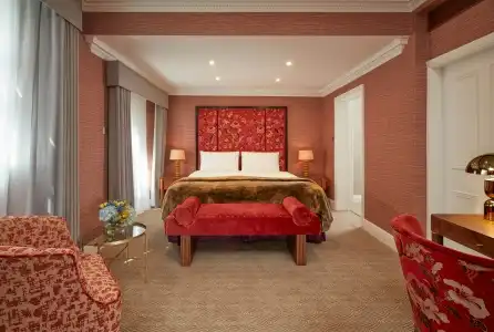 Flemings Mayfair - Small Luxury of the World - 3
