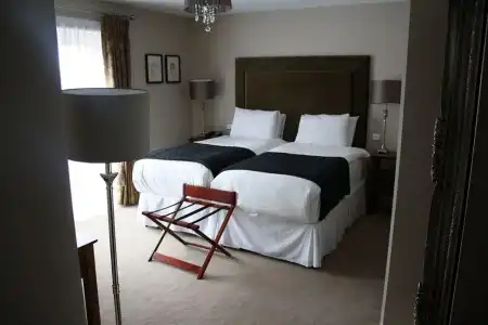 No.1 Pery Square & Spa - 2