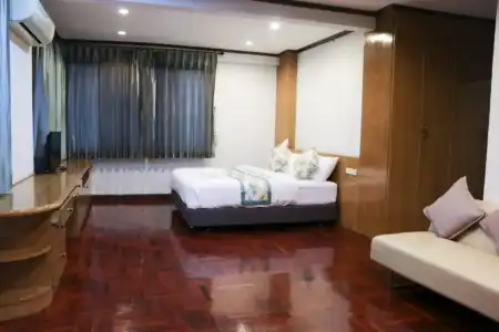 Bed by Cruise at Samakkhi-Tivanont - 83