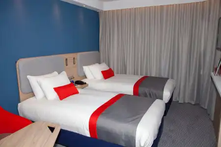 Holiday Inn Express Cardiff Bay by IHG - 6