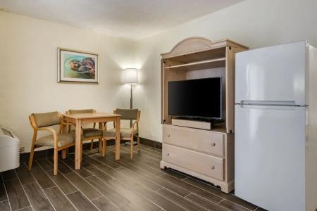 Tropical Winds Resort - 157