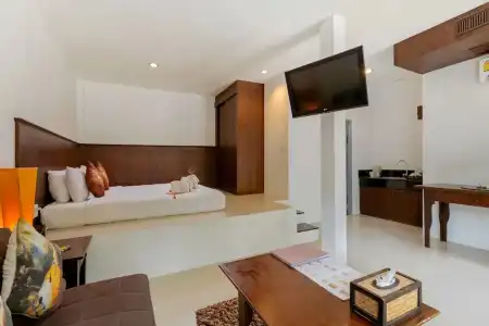 Club Bamboo Boutique Patong Beach Resort - 395