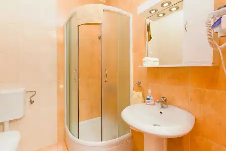 Rosic Tivat Apart-Hotel - 9