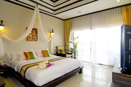 Kanok Buri Resort - 5