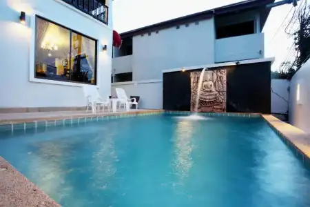 Club Bamboo Boutique Patong Beach Resort - 344