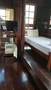 Ruean Mai Chai Khlong - 43