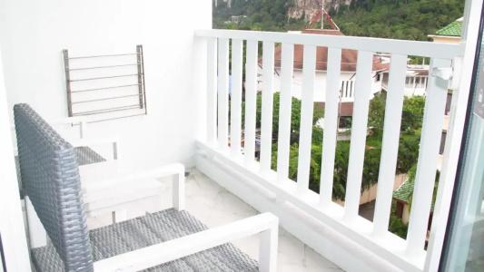 The Verandah - 6